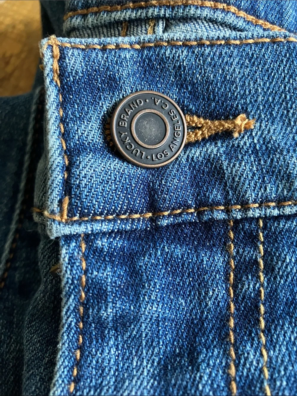 Lucky Brand Men's Indigo Blue Relaxed Jeans